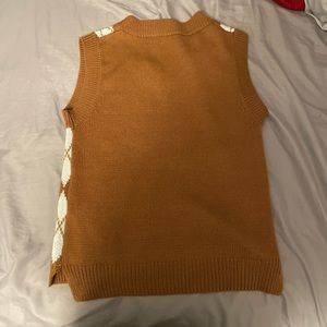 Sweater vest
